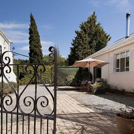 The Holy Oaks Villa Duntroon ภายนอก รูปภาพ